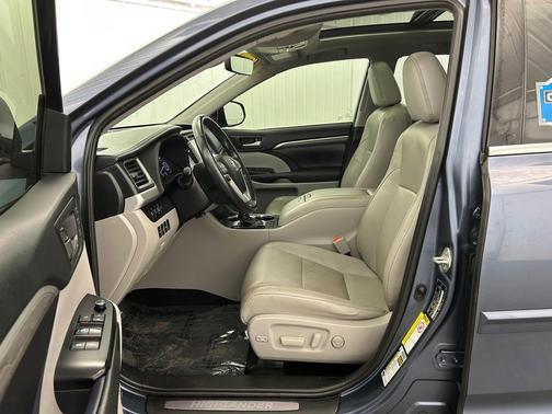 Shoreline Mist 2019 Toyota Highlander Limited Platinum