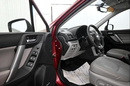 2014 Subaru Forester 2.5i Touring