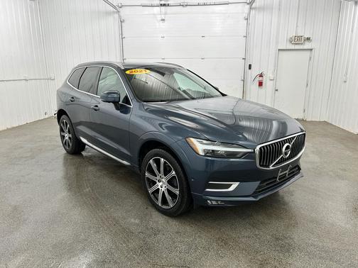 Denim Blue Metallic 2021 Volvo XC60 T5 Inscription
