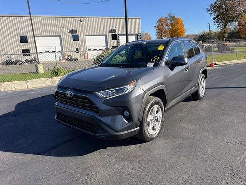 2021 Toyota RAV4 Hybrid XLE