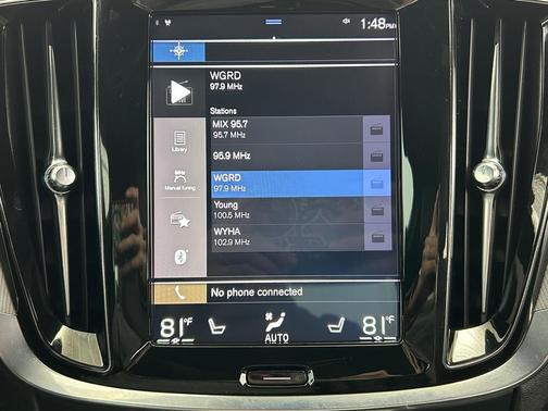 Crystal White Pearl 2019 Volvo S60 T6 R-Design