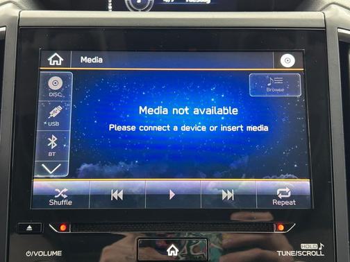 Crystal White Pearl 2020 Subaru Forester Limited