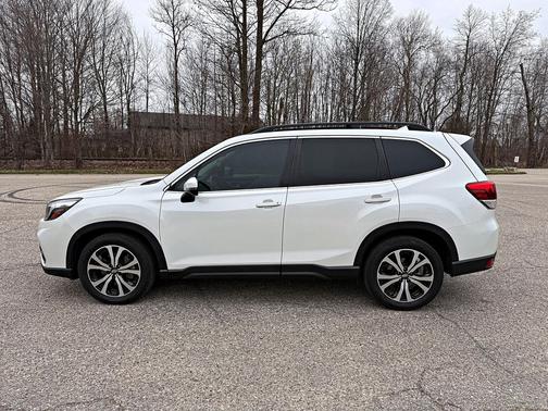Crystal White Pearl 2020 Subaru Forester Limited