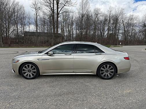 2017 Lincoln Continental Reserve