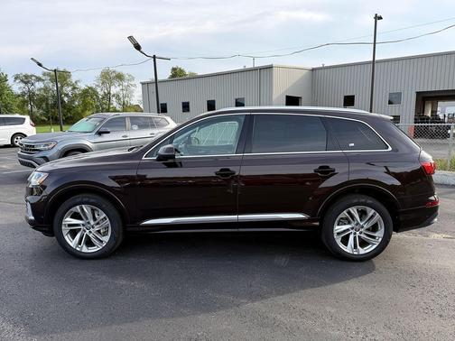 2021 Audi Q7 55 Premium Plus