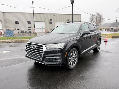 2019 Audi Q7 55 Premium Plus