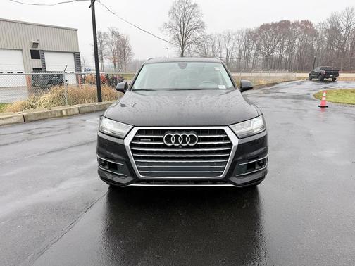 2019 Audi Q7 55 Premium Plus