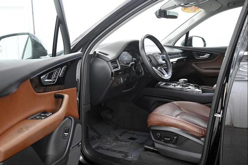 2019 Audi Q7 55 Premium Plus
