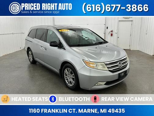 Alabaster Silver Metallic 2013 Honda Odyssey EX-L