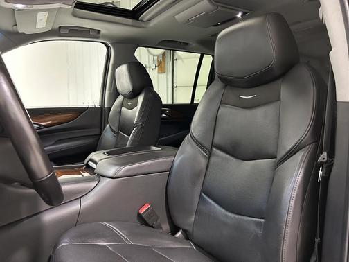 2019 Cadillac Escalade ESV Premium Luxury
