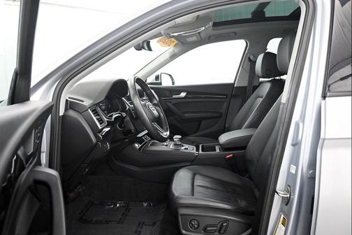 2020 Audi Q5 45 Premium Plus
