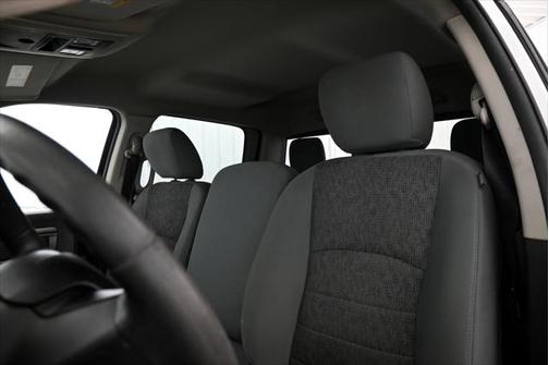 2018 RAM 1500 SLT