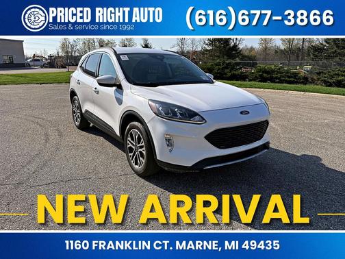 Oxford White 2021 Ford Escape SEL