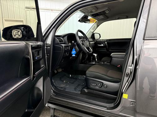 2020 Toyota 4Runner TRD Off Road