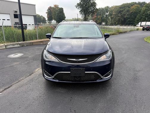 2018 Chrysler Pacifica Touring-L Plus