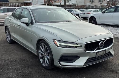 2019 Volvo S60 T6 Momentum
