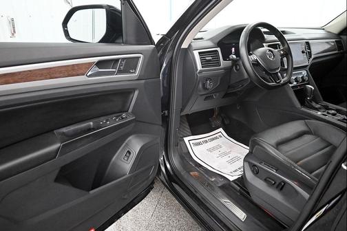 2018 Volkswagen Atlas 3.6L SEL Premium