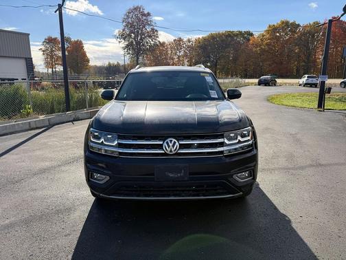 2018 Volkswagen Atlas 3.6L SEL Premium