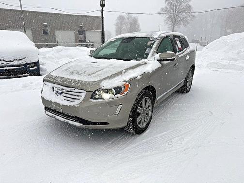 2016 Volvo XC60 T6 Drive-E Platinum