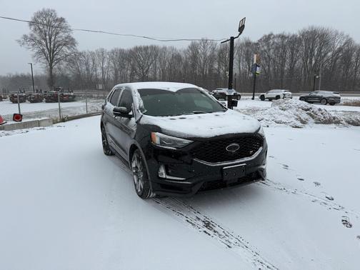 2019 Ford Edge ST