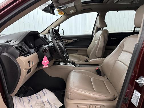 2021 Honda Pilot Touring 8-Passenger