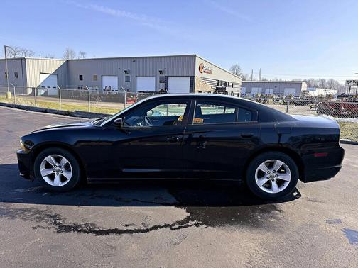 2012 Dodge Charger SE