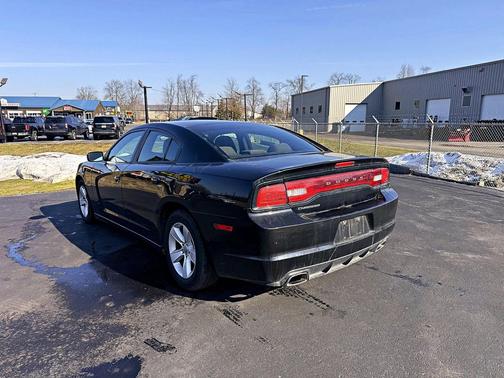 2012 Dodge Charger SE