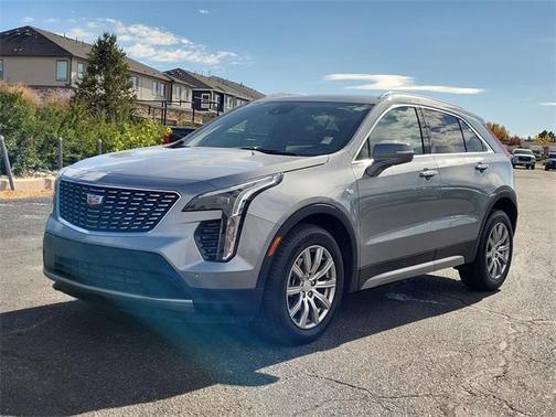 2023 Cadillac XT4 Premium Luxury