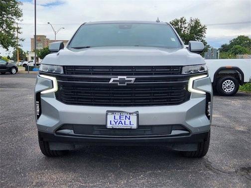 2023 Chevrolet Suburban RST