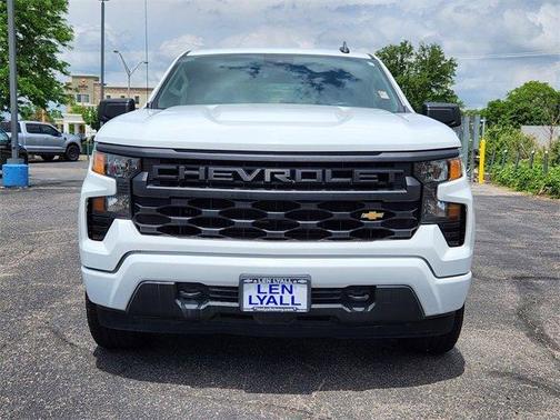 2022 Chevrolet Silverado 1500 Custom