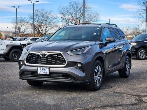 2022 Toyota Highlander XLE