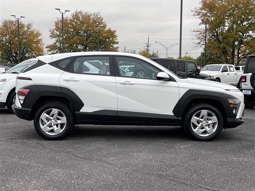 2024 Hyundai KONA SE