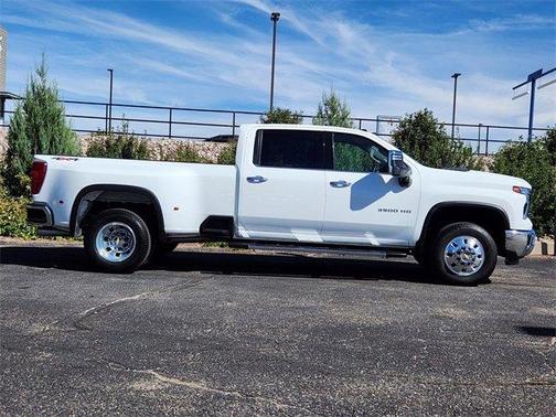 2024 Chevrolet Silverado 3500 LTZ