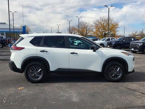 2021 Nissan Rogue S