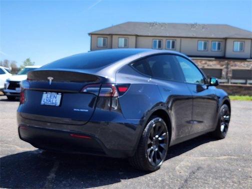2024 Tesla Model Y Long Range