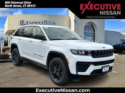 2026 Jeep Grand Cherokee Laredo