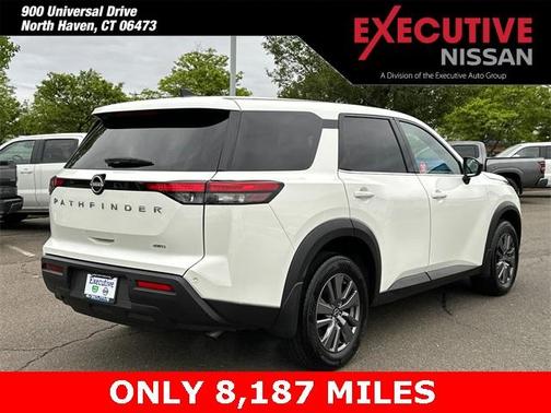 2024 Nissan Pathfinder S