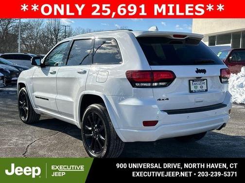 2022 Jeep Grand Cherokee WK Laredo