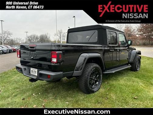2021 Jeep Gladiator Sport