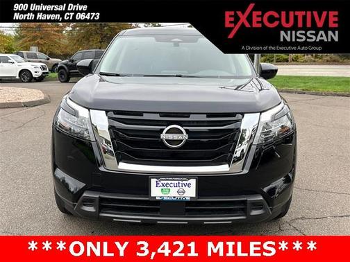 2024 Nissan Pathfinder S