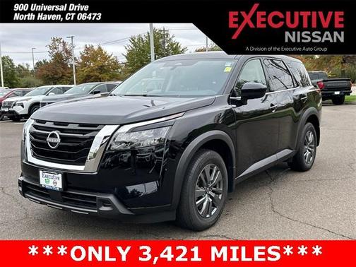 2024 Nissan Pathfinder S