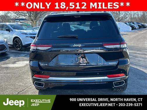 2023 Jeep Grand Cherokee Summit