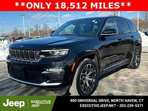 2023 Jeep Grand Cherokee Summit