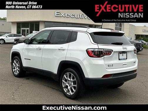 2022 Jeep Compass Latitude Lux