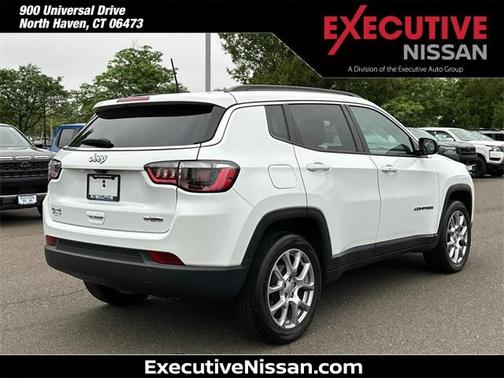 2022 Jeep Compass Latitude Lux