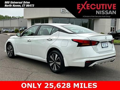 2022 Nissan Altima 2.5 SV