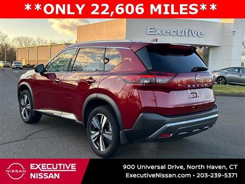 2023 Nissan Rogue SL