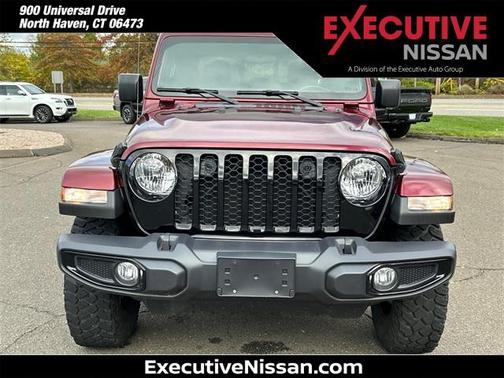 2022 Jeep Gladiator Sport