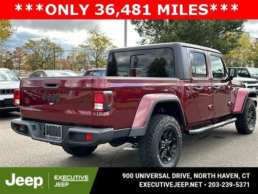 2022 Jeep Gladiator Sport