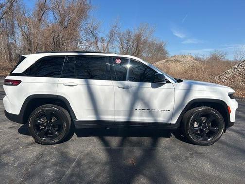 2023 Jeep Grand Cherokee Altitude
